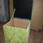 Banquette à la main