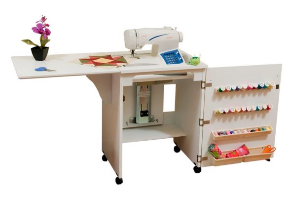 table blanche pour machine à coudre