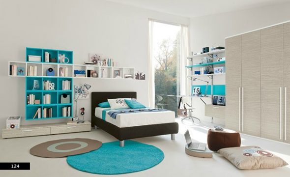 Couleur turquoise à l'intérieur de la pépinière