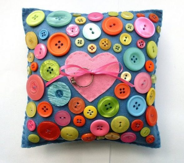 Coussin Bouton