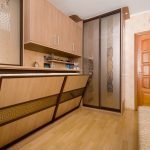 Armoire-lit pliant fonctionnel