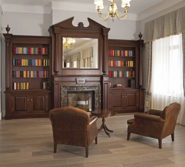 Bibliothèque avec miroir