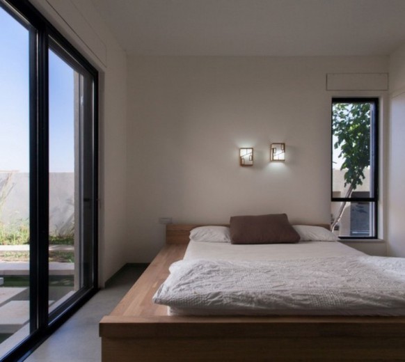 Bed-podium pour une maison de campagne