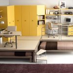Meubles pour adolescents avec un podium et des lits gigognes