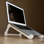 Support de bureau pour ordinateur portable