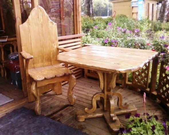 Sélection de bois pour mobilier d'extérieur
