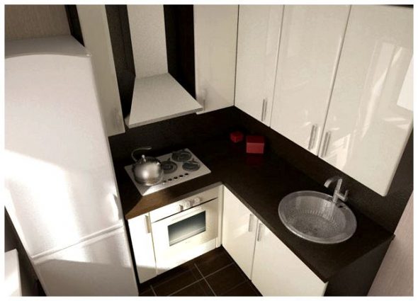 Emplacement près de la cuisinière et du réfrigérateur dans une très petite cuisine