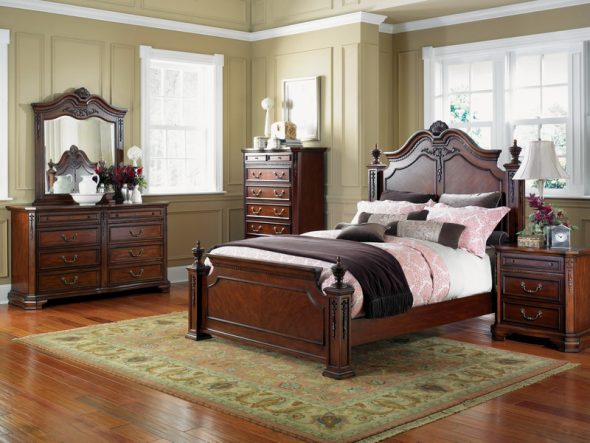 Chambre élégante dans un style classique avec un lit en bois près de la fenêtre