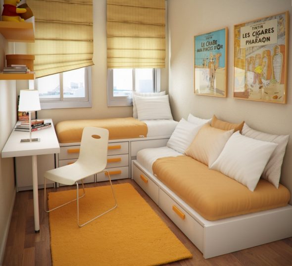 Petite chambre confortable dans les tons beiges