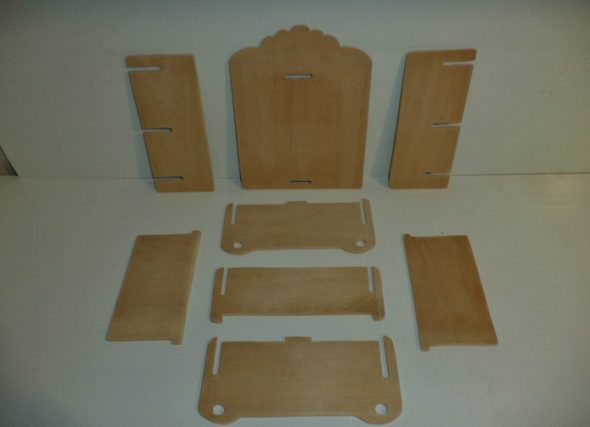 Détails pour une petite armoire en contreplaqué