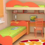 Lits superposés avec un espace de travail et deux lits