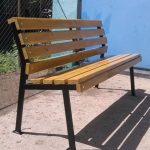 banc en forme de tube