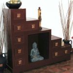 Meuble en carton peint brun