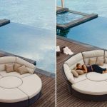 Beau canapé modulaire sur la plage