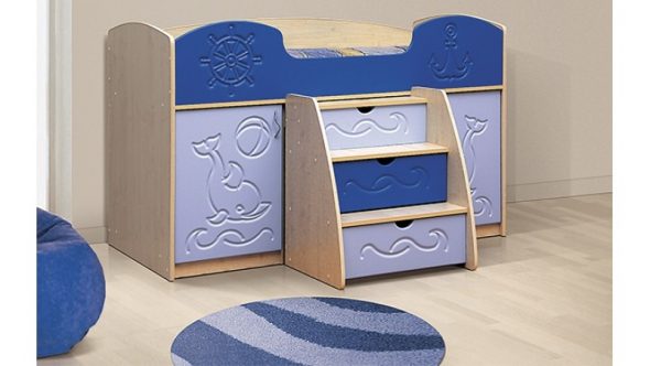 Lit Grenier Omega avec une table coulissante