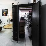 Lit mansarde avec cellier-dressing
