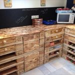Cuisine d'une palette avec ses propres mains