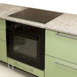 Gavetas de cozinha para a instalação do forno