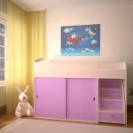 Petit lit avec une armoire coulissante pour fille