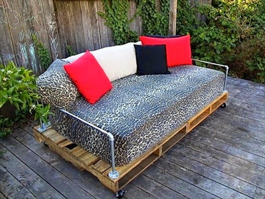 Canapé moelleux pour le repos