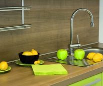 Plinthe en aluminium pour cuisine