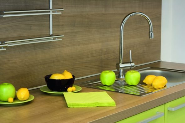 Plinthe en aluminium pour cuisine