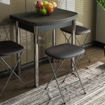 Variétés de petites tables à manger