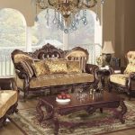 Mobilier élégant dans le salon de style baroque
