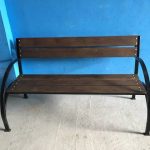 banc en forme de tube