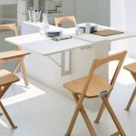 Chaises pliantes à l'intérieur