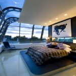 Chambre à coucher avec une vue magnifique et un design inhabituel.