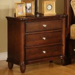 Commode élégante en noyer