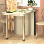 Table et chaises pour une petite cuisine