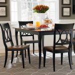 chaises de transformateur de table