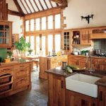 Cuisine en bois confortable, faite par vous-même