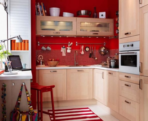Cozinha pequena e confortável em tamanhos individuais