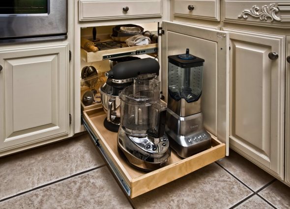 Système rétractable pratique pour les appareils de cuisine