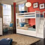 Lit blanc pour deux adolescents