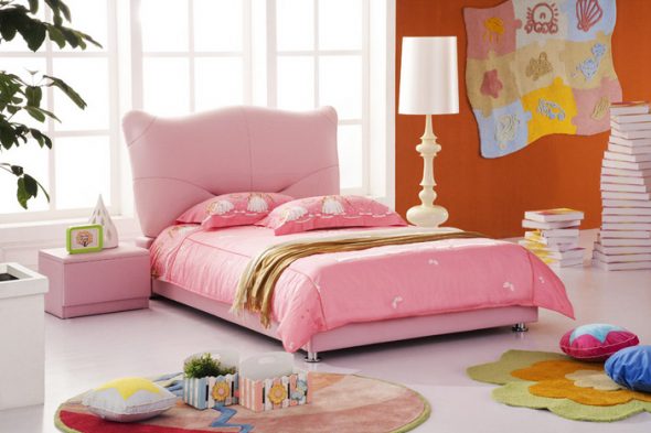 Lit bébé pour les filles