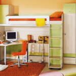 Meubles pour enfants avec un lit mezzanine et une table