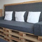 Un canapé de palettes peut être de n'importe quelle hauteur et largeur