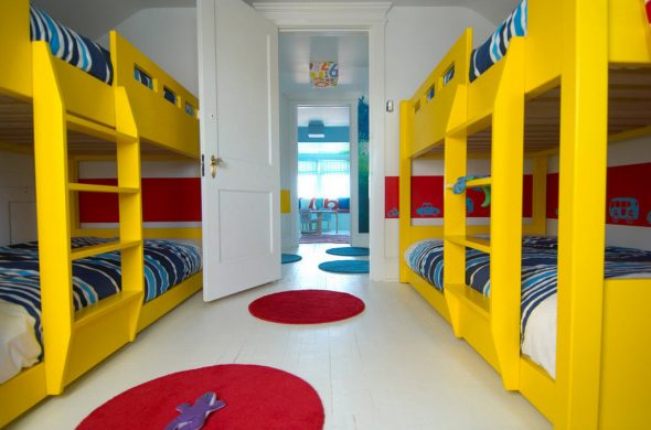 Lits superposés pour plusieurs enfants