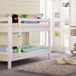 Lits superposés dans la conception des chambres d'enfants
