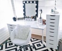 Jante de contraste du miroir de maquillage
