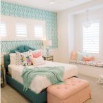 Ornement pour concevoir une chambre avec un lit moelleux