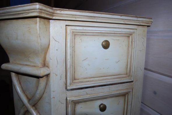 Bois antique peint