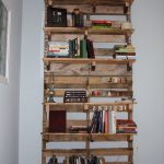Rack pour stocker des livres et diverses petites choses avec leurs propres mains