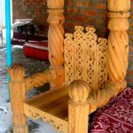 La chaise en aulne exécutée dans un style médiéval