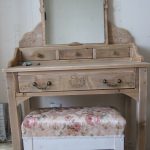 Coiffeuse avec miroir en bois fait à la main