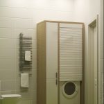 Casier vertical dans la salle de bain